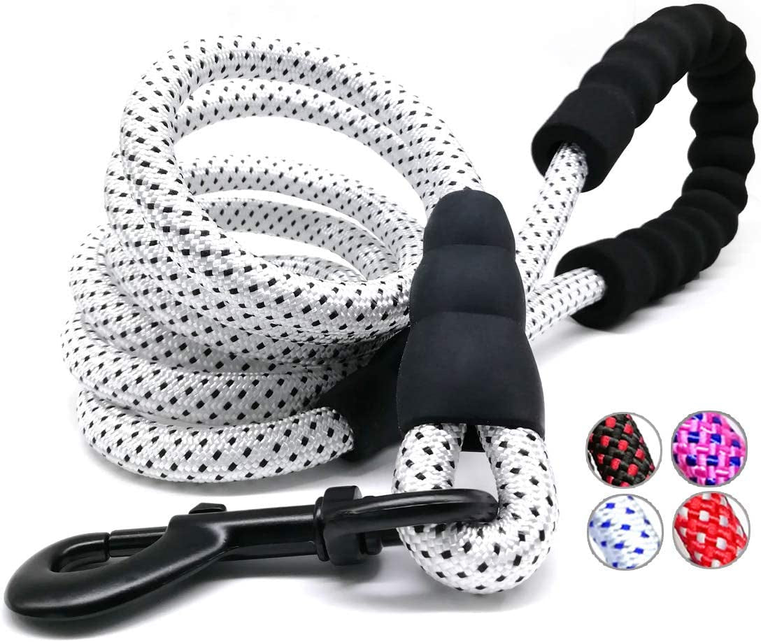 White dog leash with black pattern and black handle on a white background